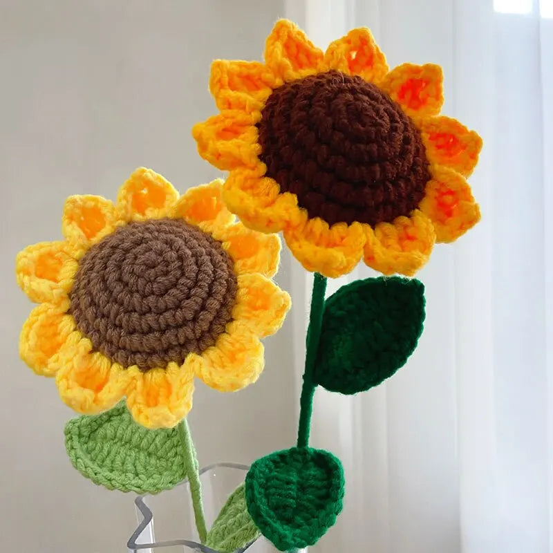 Hand-Woven Sunflower 3-Piece Bouquet - Creative Wool Knitted Sunflower Decorations